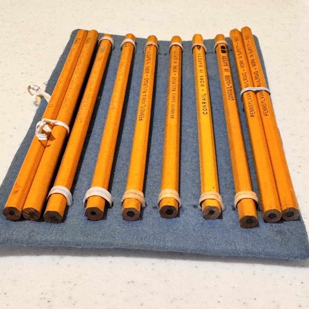 10 Railroad Railway Pencils #2 & #3 New York Central Pennsylvania Conrail Unused - Picture 4 of 5